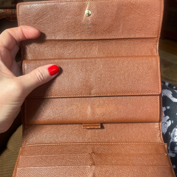 Wallet - Picture 4 of 13